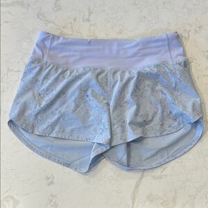 Lululemon Speed Up Mid Rise Short 4" Lined size 4 Gravel Dust Pastel Blue Purple